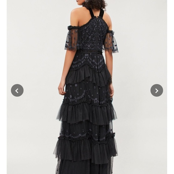 - Needle and thread dress - Picture 7 of 7